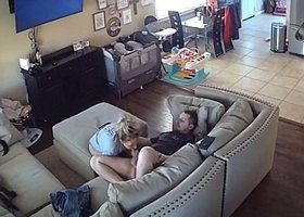 Видео секса с домашней камеры видеонаблюдения утекло в сеть